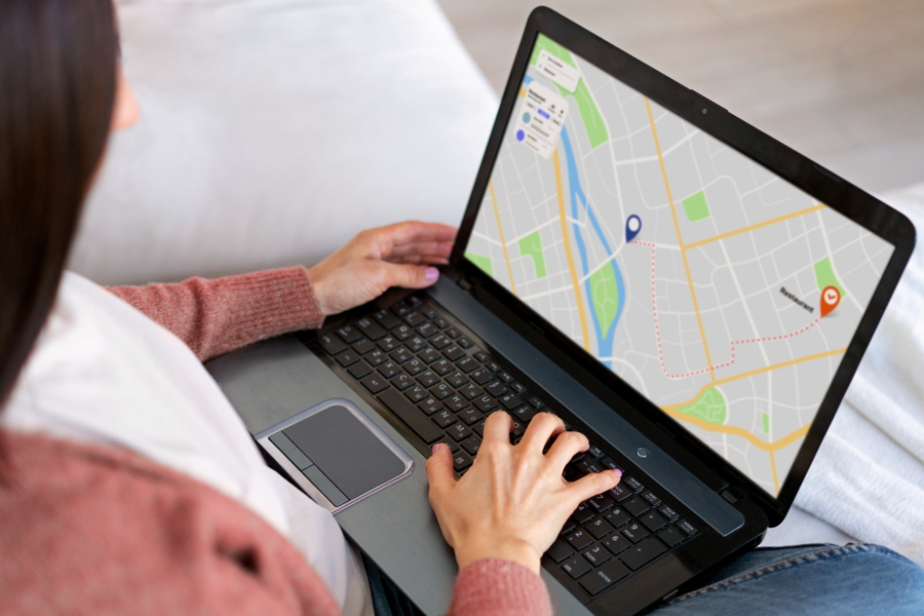 Real-Time Employee Location Tracking